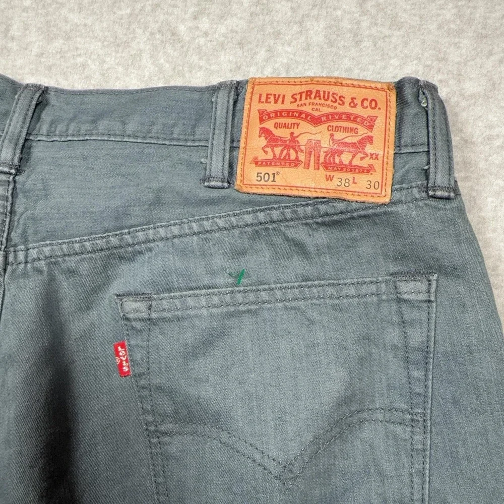 Levis 501 Jeans Mens 38x30 Gray Button Fly Straight Denim Medium Wash Pants
